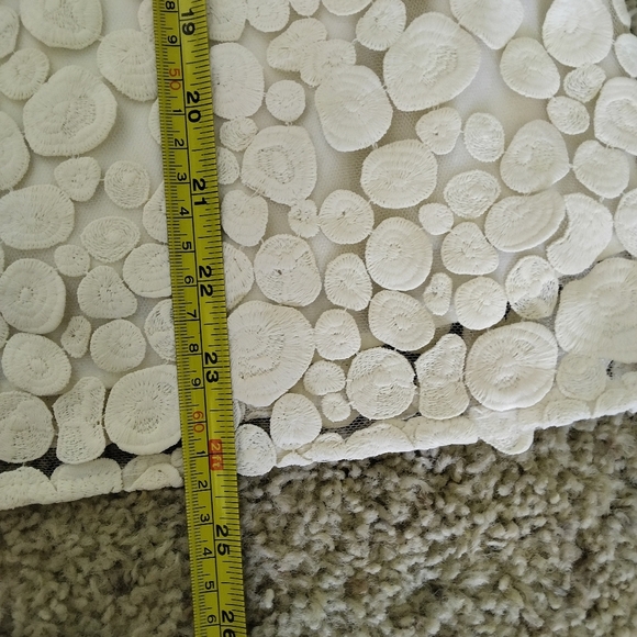 Co Collection Women’s Blouse Circle Embroidered Top in Cream Blouse S - Picture 7 of 9